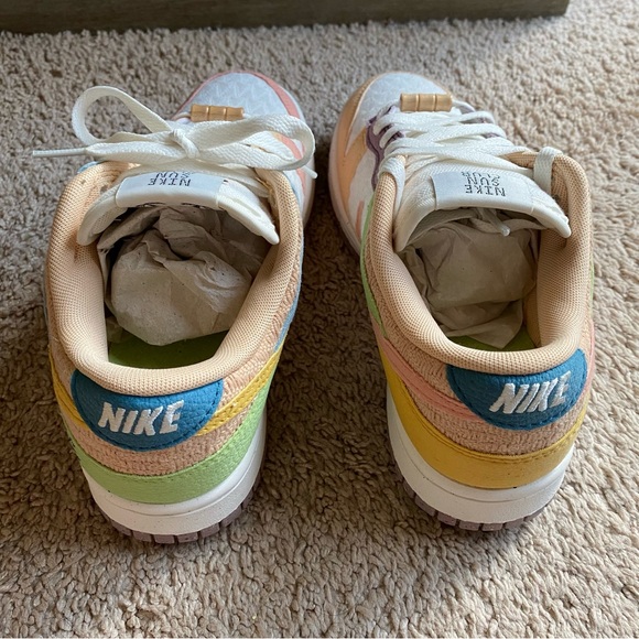 Nike Dunk Low SE Sun Club NWOB - Picture 9 of 9